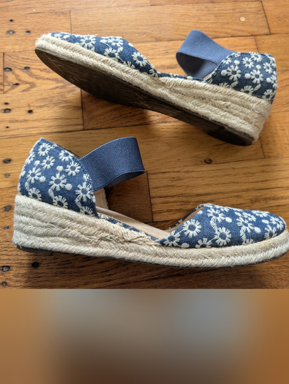 Life Stride Blue Espadrille w/ White Daisy Embroidery Wedge Sandals - Picture 3 of 7